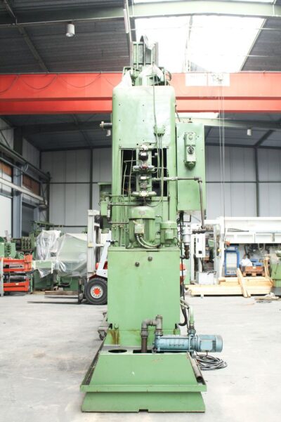 k-WKG 1318_raeumen_raeummaschine_arthur_klink_broaching_wiemers_ag_maschine_wiemers ag_used_machine