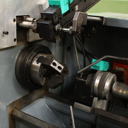 WKG-984_drehmaschine_feinbau_s1_metall_beabeiten